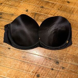 Victoria’s Secret black satiny multi-way 32D strapless bra